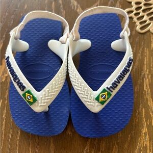 Havaianas baby sandals size 5.